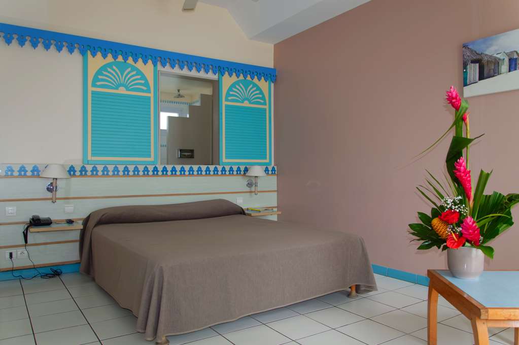 HOTEL CARAYOU-guestroom-Guest Room,On-Site.jpg
