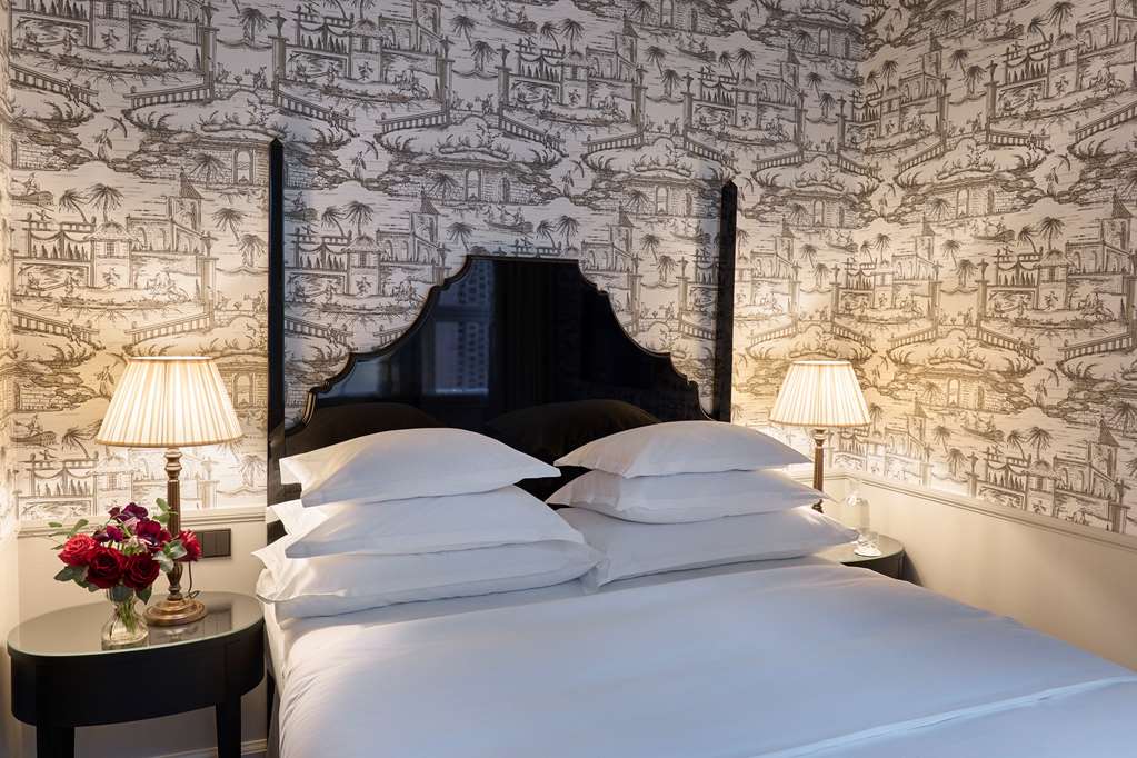 Guest photo