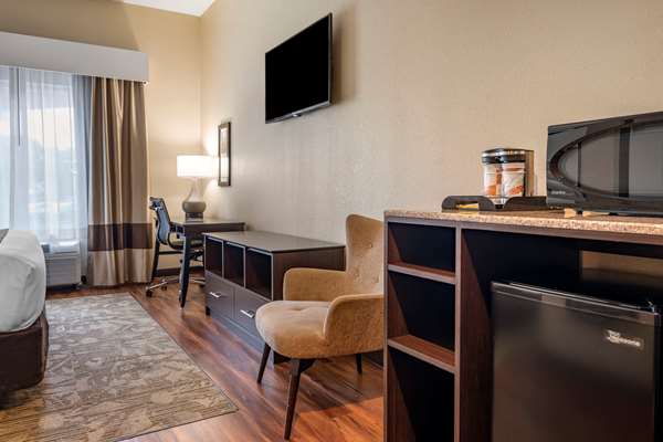  - Comfort Inn Connellsville