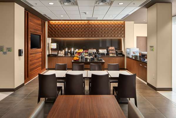  - Wingate by Wyndham Hurricane - I-64, Exit 34