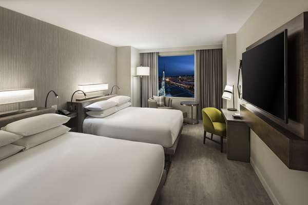  - Hyatt Regency Hotel Portland - I-5, Exit 302A