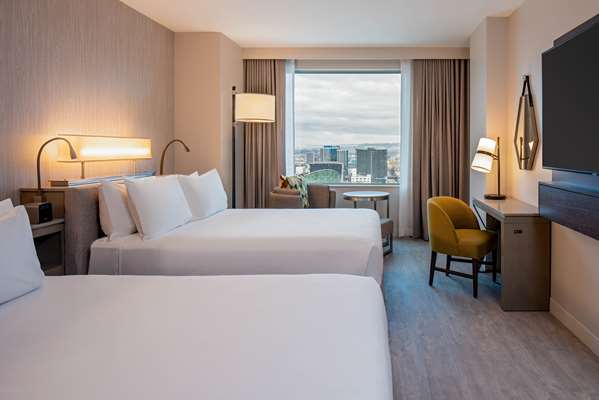  - Hyatt Regency Hotel Portland - I-5, Exit 302A