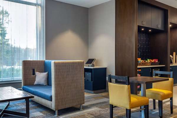 Conference Area - Cambria Hotel South Windsor