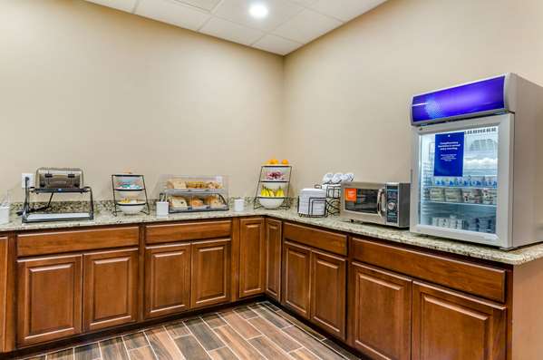 Amenities - Comfort Inn & Suites Salina - I-70, Exit 252