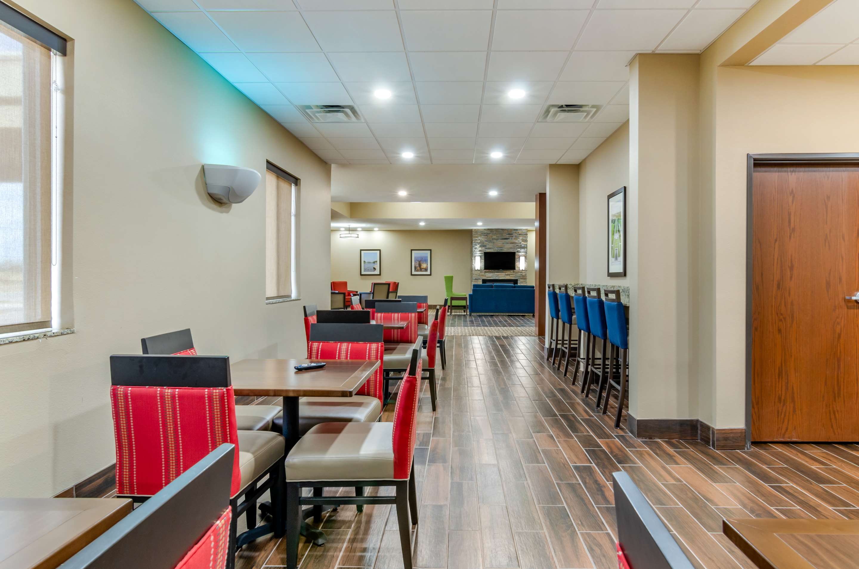 Breakfast area