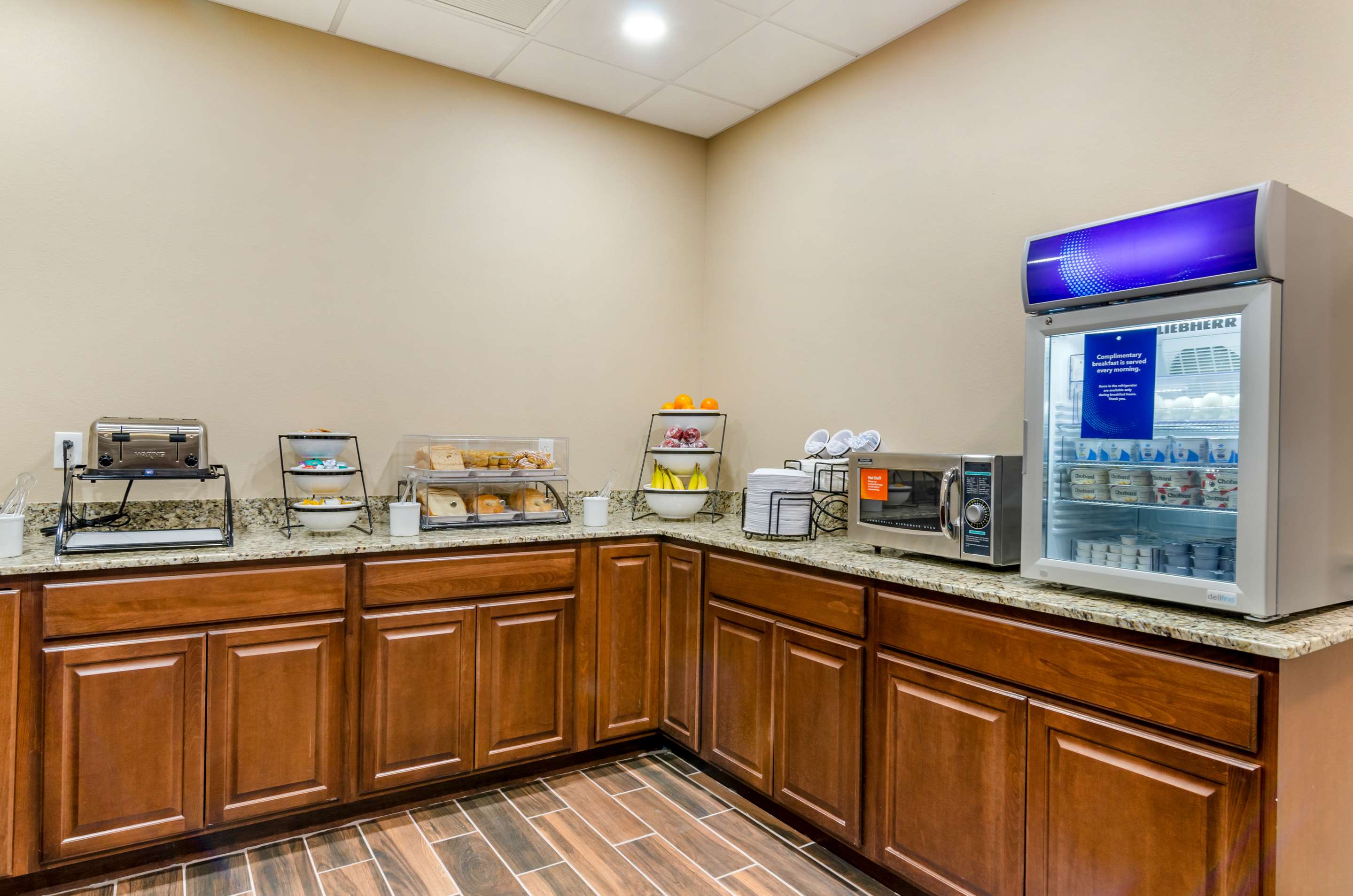 Breakfast counter