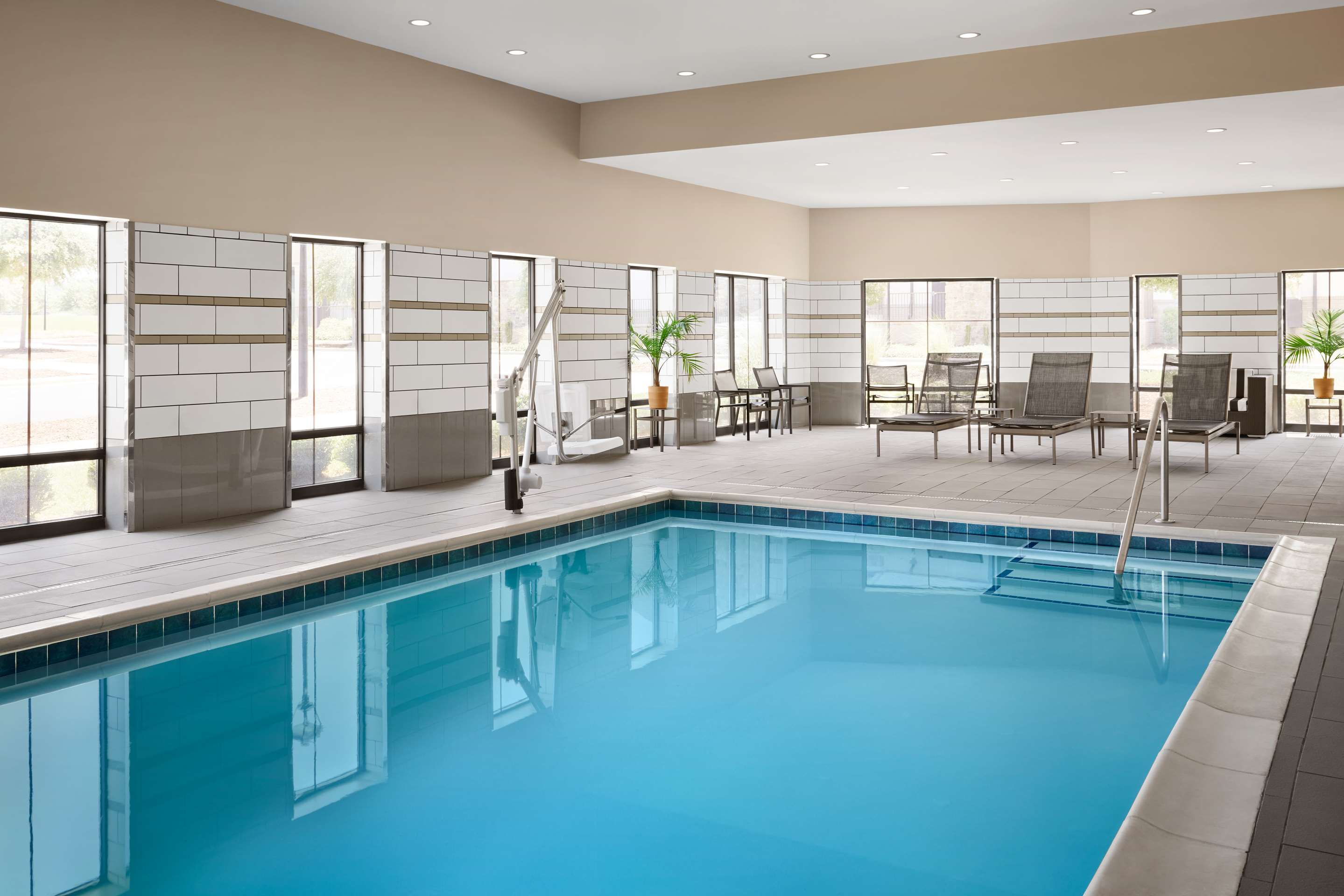 Pool | Hampton Inn & Suites Charlotte Steele Creek