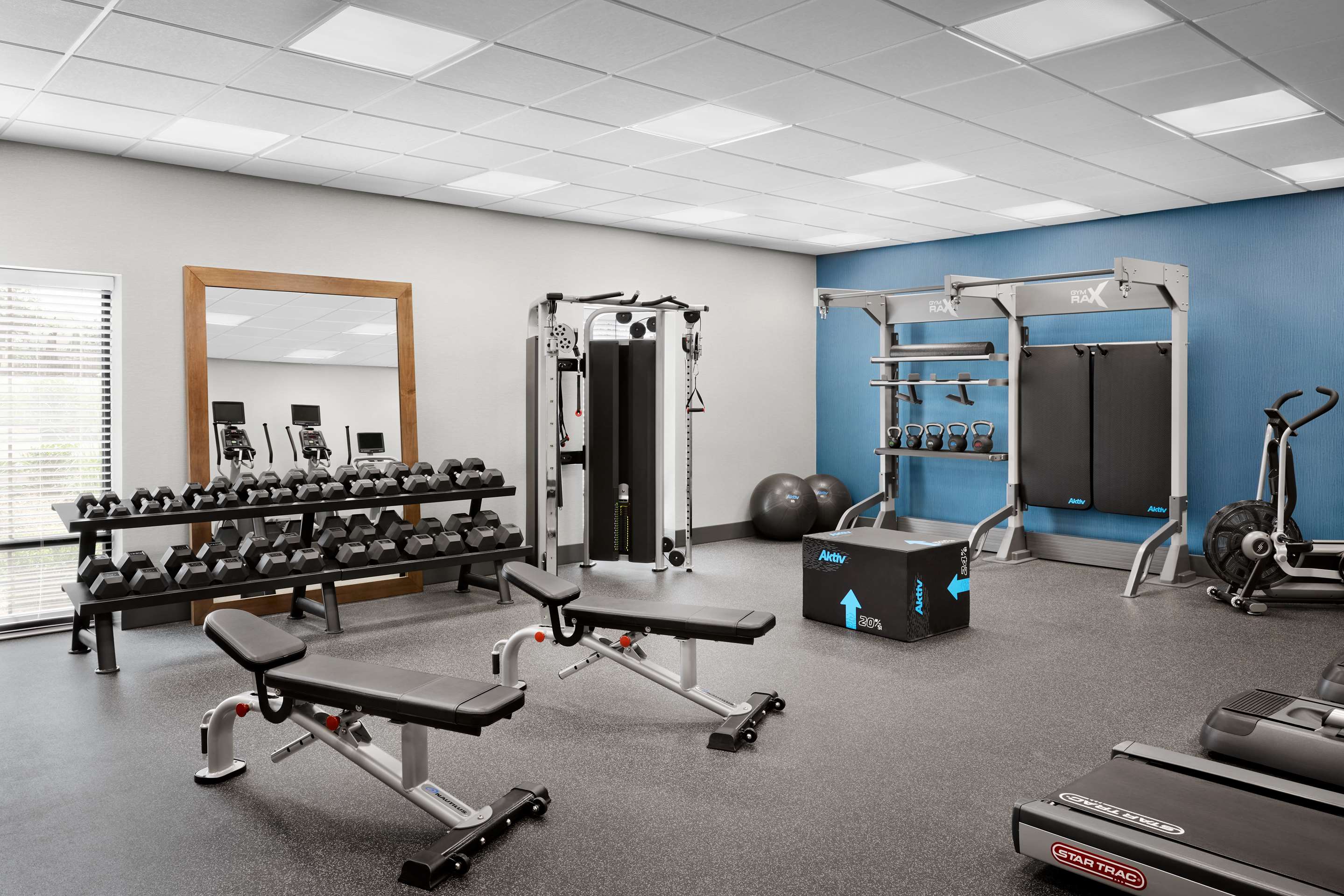 Health club fitness center gym | Hampton Inn & Suites Charlotte Steele Creek