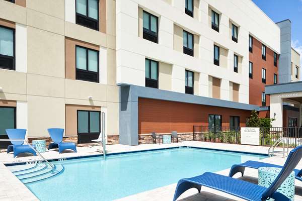 Pool - Hampton Inn Clewiston