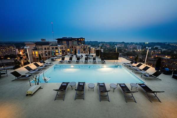 Pool - Bethesdan Hotel