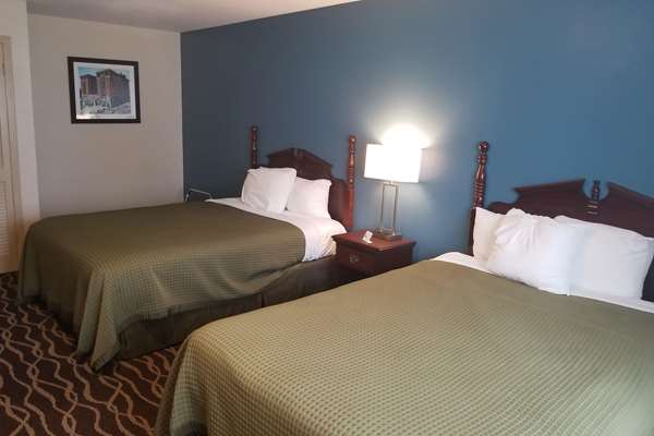  - Days Inn & Suites Sikeston - I-55, Exit 67