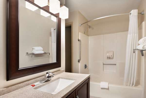  - Days Inn & Suites Sikeston - I-55, Exit 67