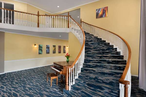  - Days Inn & Suites Sikeston - I-55, Exit 67
