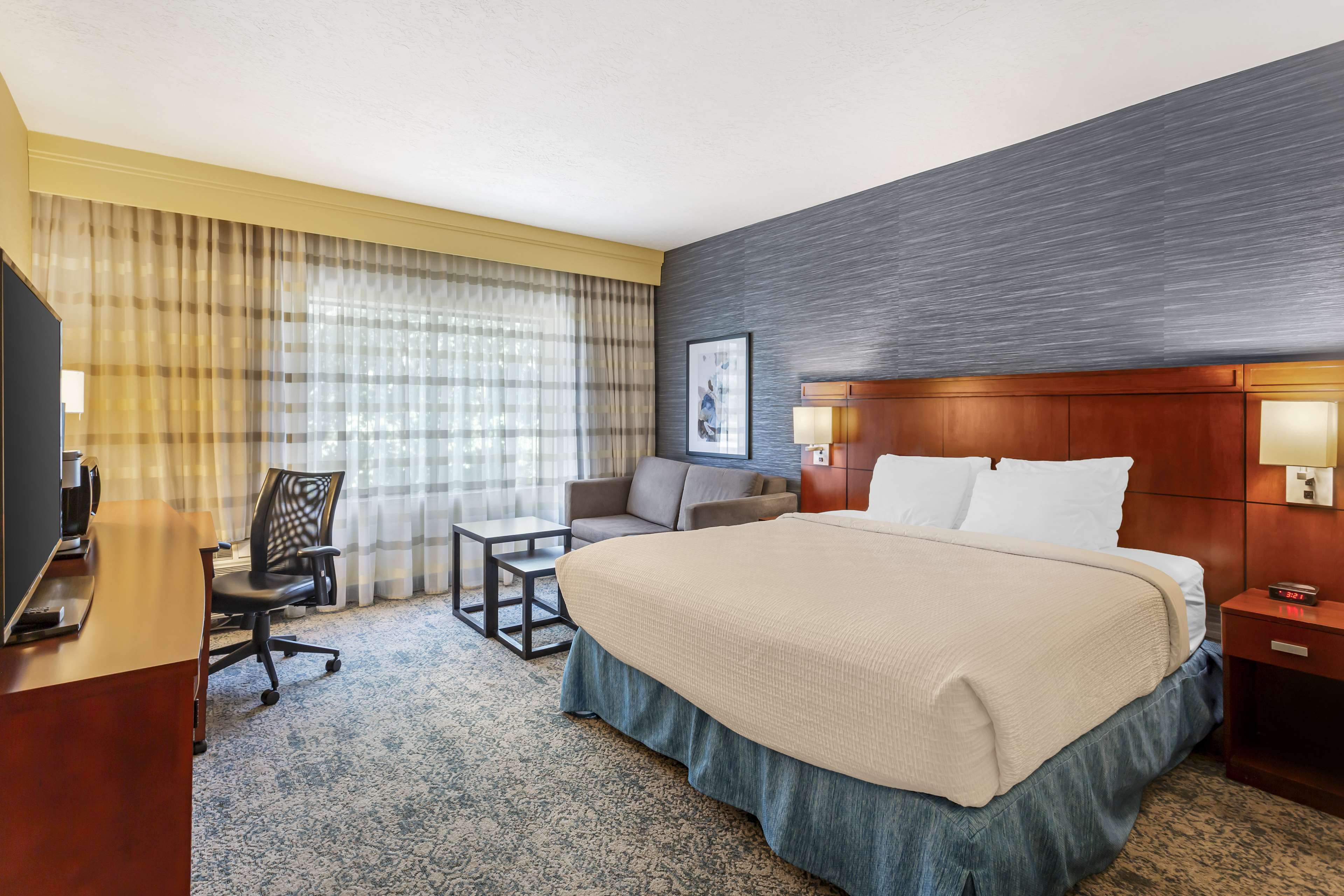 Best Western Plus Provo University Inn Room Type - Accessible - 1 King, Non-Smoking, Communication Assistance, Sofabed, Full Breakfast Best Western Plus Provo University Inn Room Type - Accessible - 1 King, Non-Smoking, Communication Assistance, Sofabed, Full Breakfast