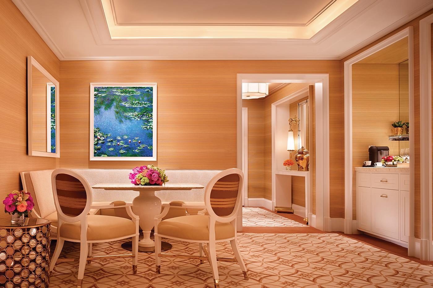 Signature Suite Living Area | Encore Boston Harbor