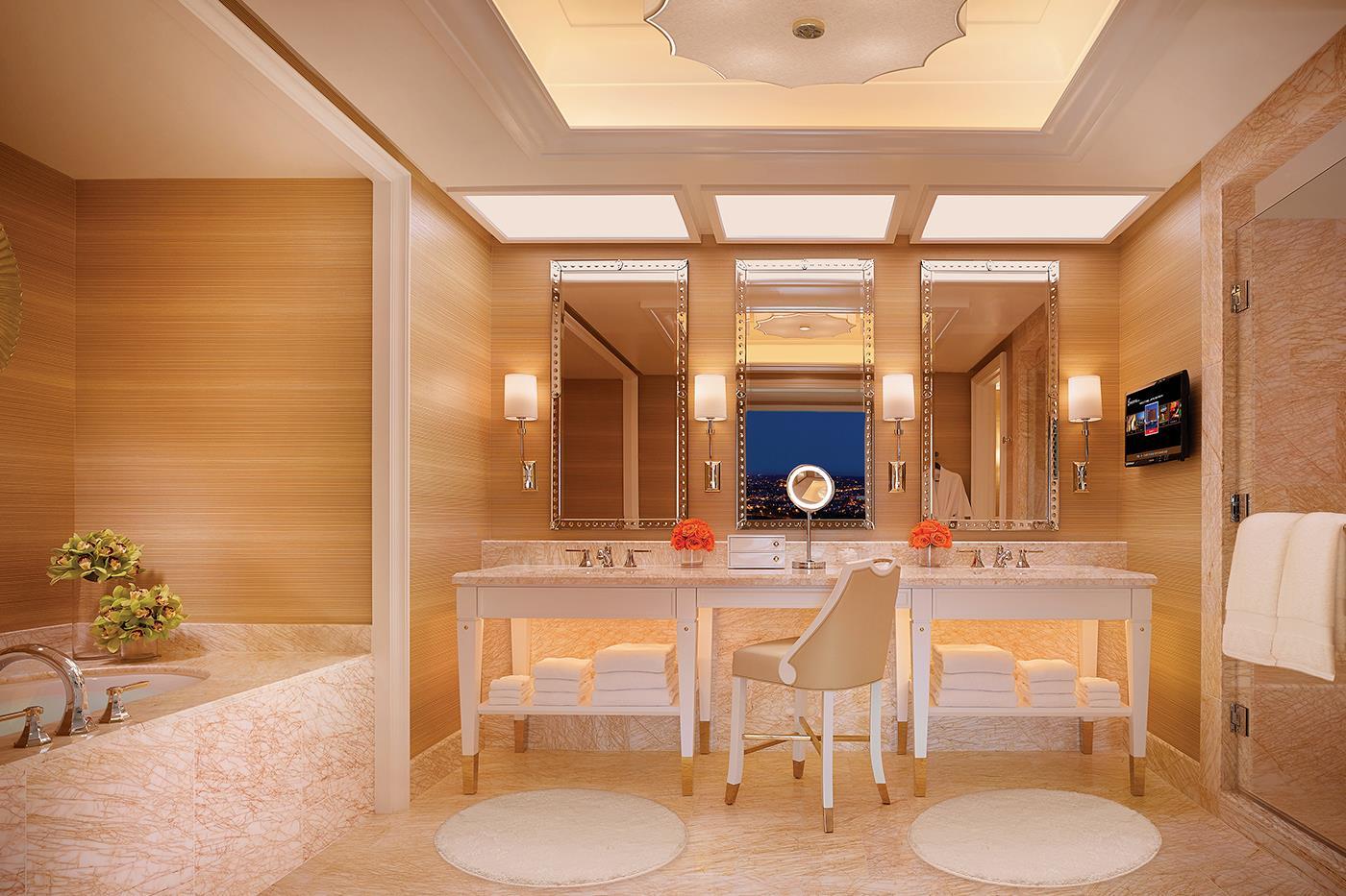 Signature Suite Bathroom | Encore Boston Harbor