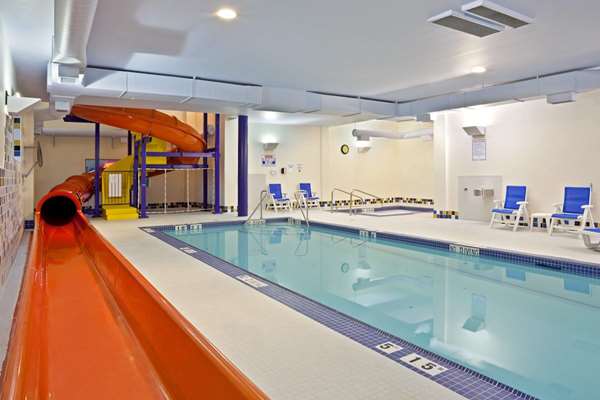 Pool - Bayview Hotel Group Courtenay