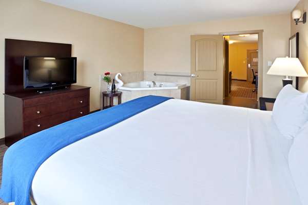  - Bayview Hotel Group Courtenay