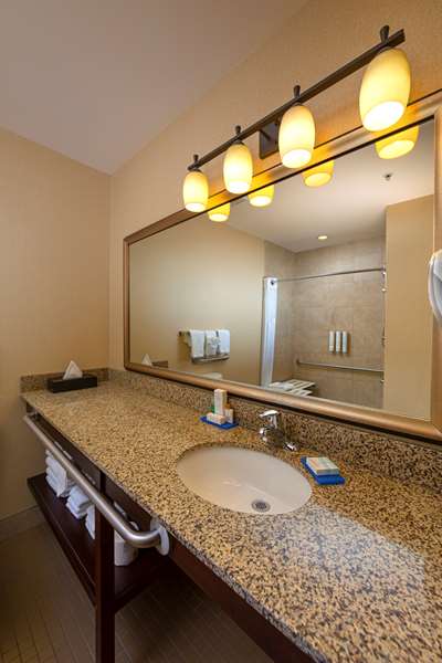  - Bayview Hotel Group Courtenay