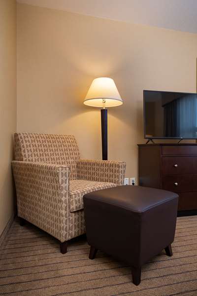  - Bayview Hotel Group Courtenay