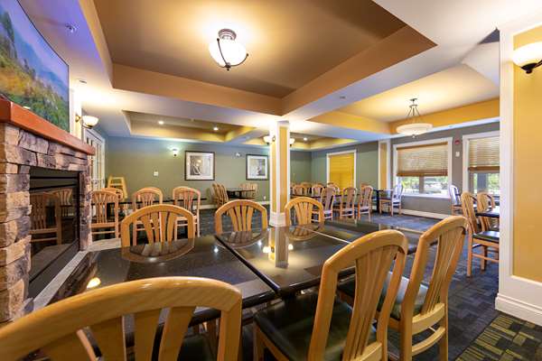 Restaurant - Bayview Hotel Group Courtenay