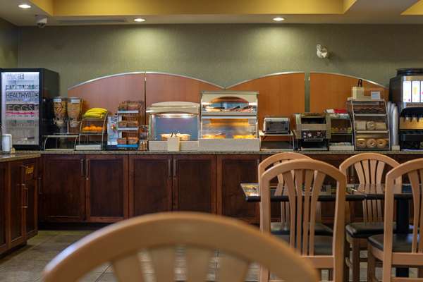 Restaurant - Bayview Hotel Group Courtenay