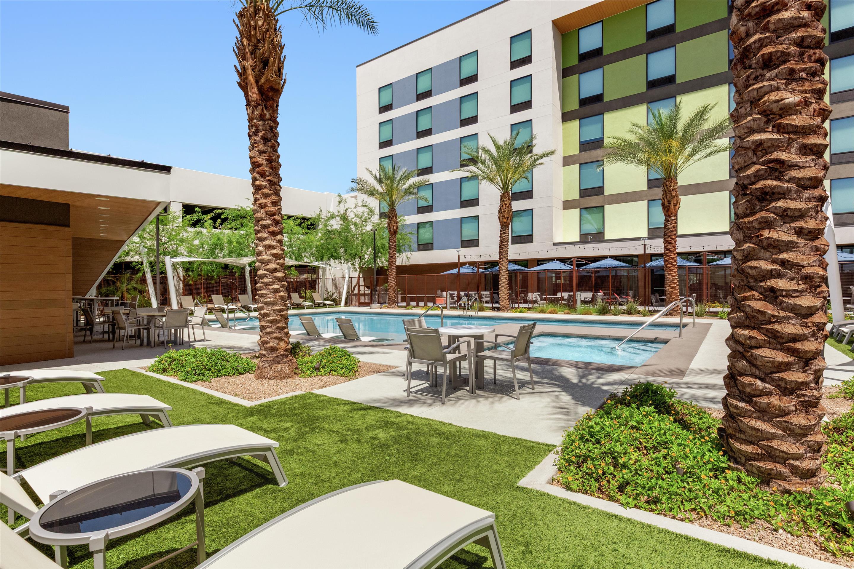 Pool | Home2 Suites by Hilton Las Vegas Convention Center