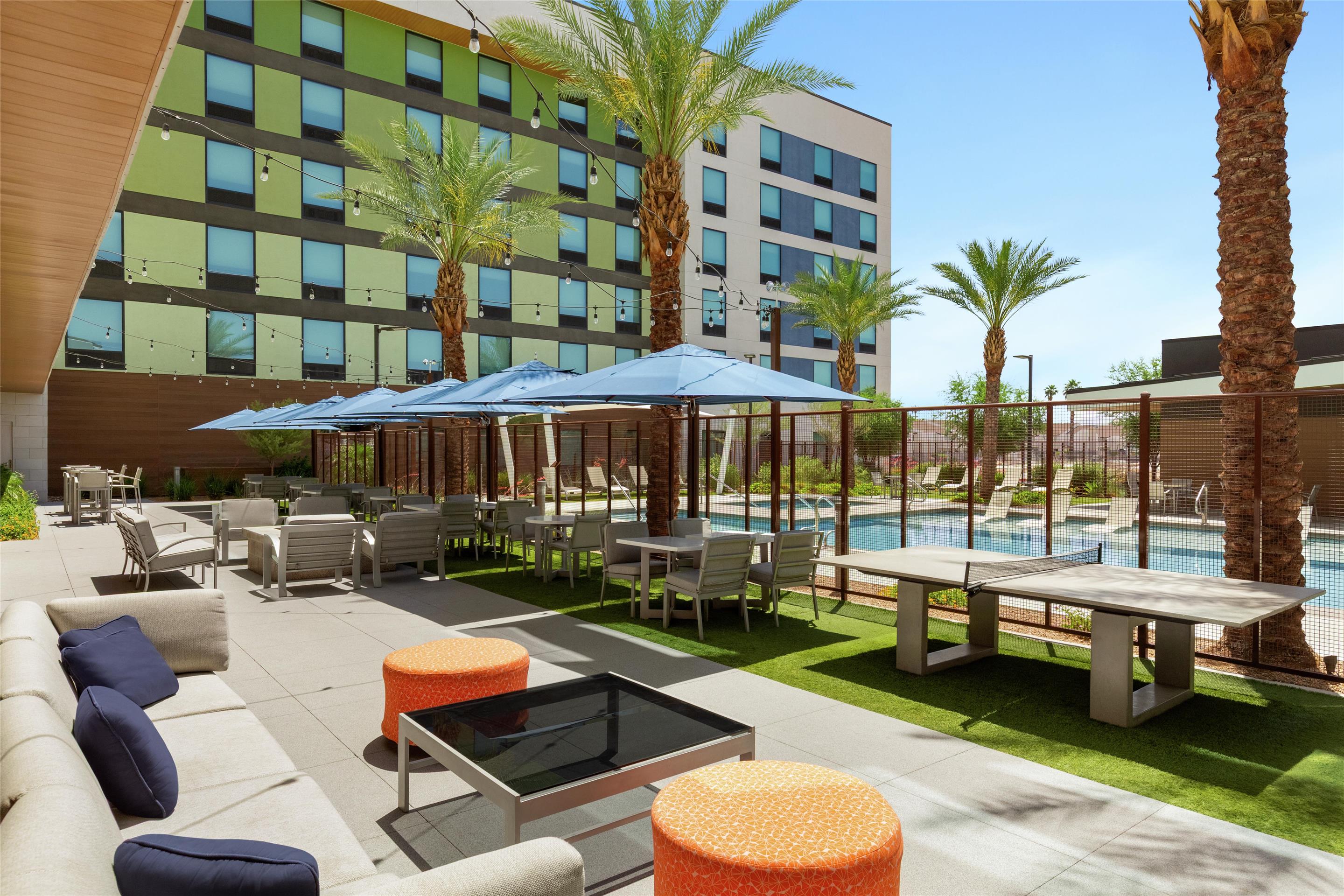 Exterior | Home2 Suites by Hilton Las Vegas Convention Center