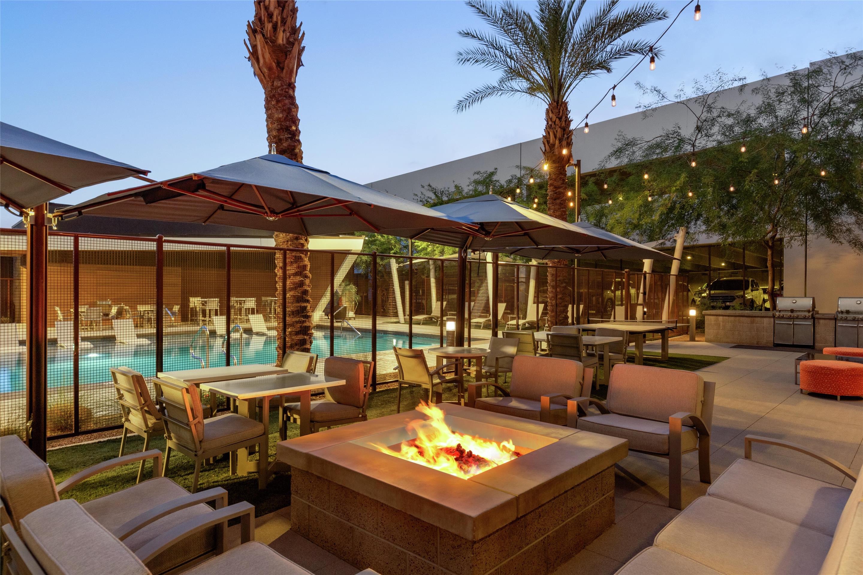 Exterior | Home2 Suites by Hilton Las Vegas Convention Center