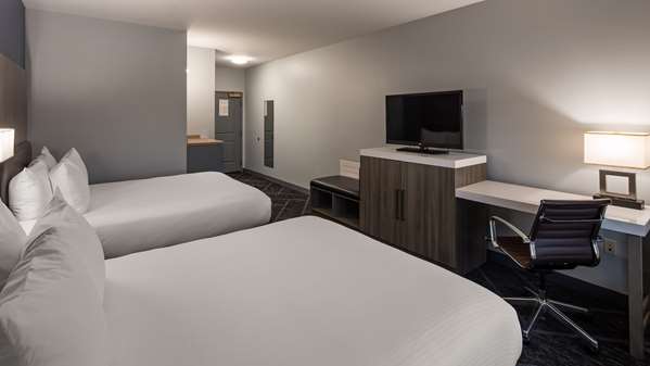  - Best Western Plus Appleton Airport Hotel