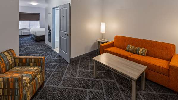 Suite - Best Western Plus Appleton Airport Hotel