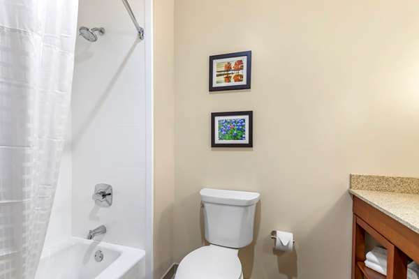  - Comfort Suites San Antonio - I-35 & I-410, Exit 164A