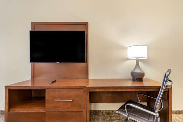 Suite - Comfort Suites San Antonio - I-35 & I-410, Exit 164A