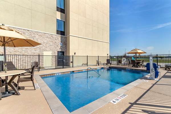 Pool - Comfort Suites San Antonio - I-35 & I-410, Exit 164A