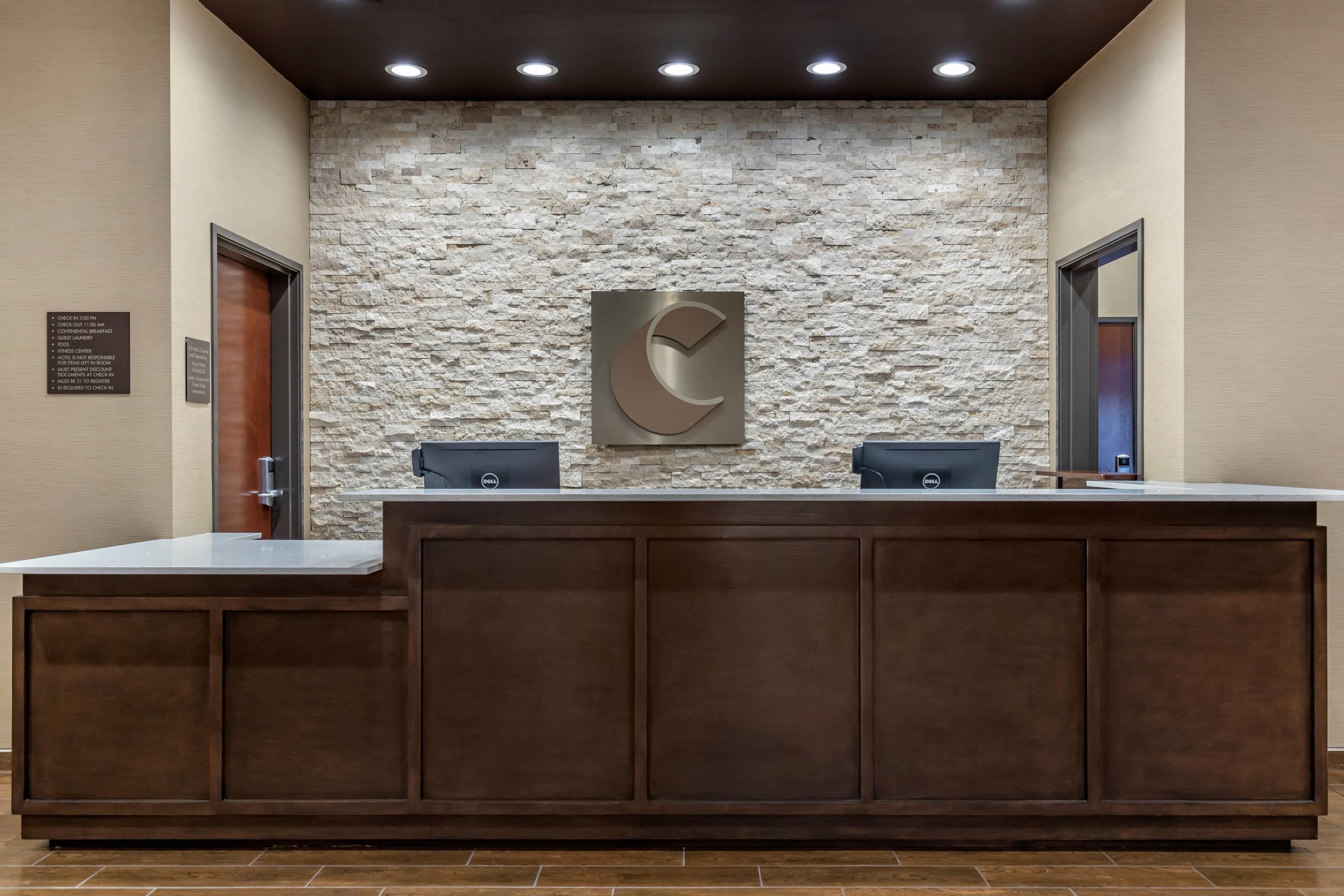 Front desk | Comfort Suites San Antonio Ft. Sam Houston/SAMMC Area