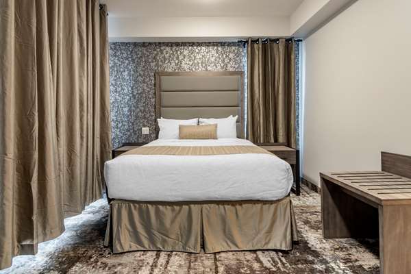  - Hue Hotel Kamloops