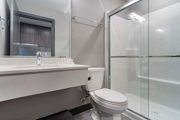 Suite - Hue Hotel Kamloops