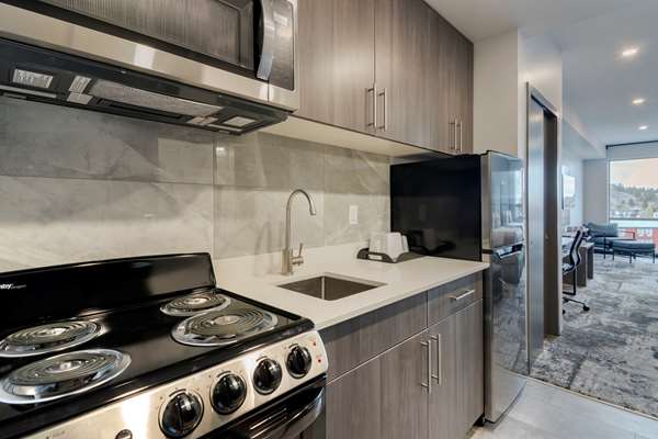 Suite - Hue Hotel Kamloops