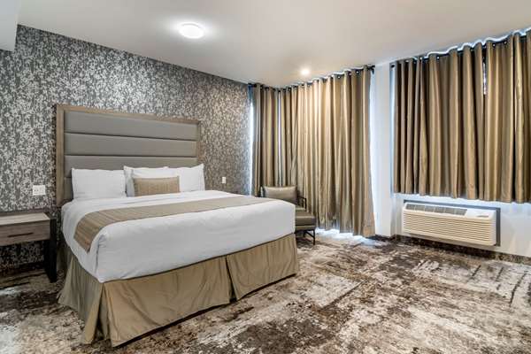  - Hue Hotel Kamloops