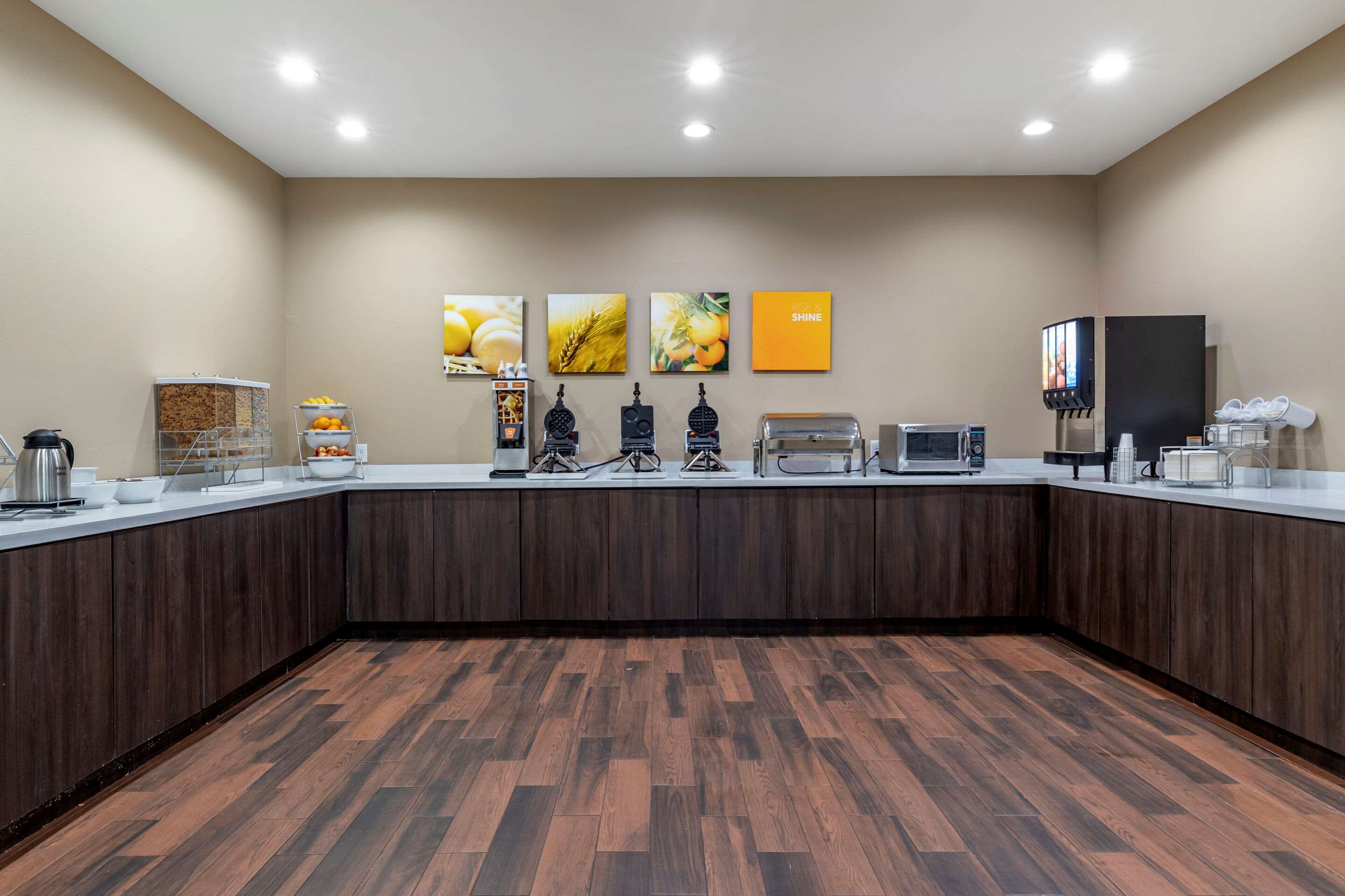 Breakfast area