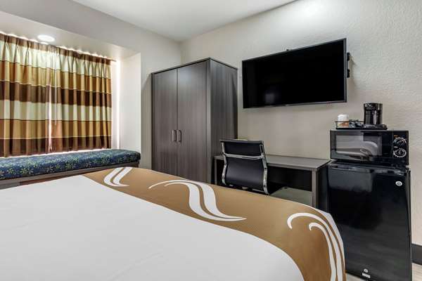  - Quality Inn & Suites Longview - I-20, Exit 596