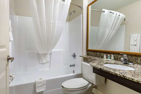  - Quality Inn & Suites Longview - I-20, Exit 596
