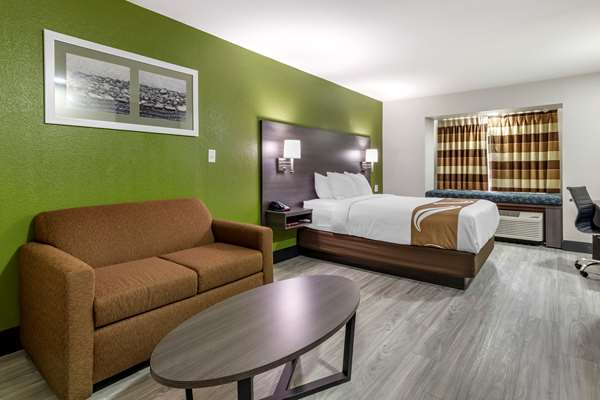 Suite - Quality Inn & Suites Longview - I-20, Exit 596