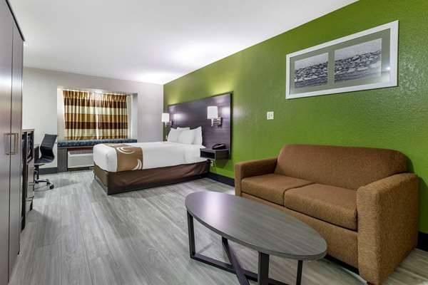 Suite - Quality Inn & Suites Longview - I-20, Exit 596