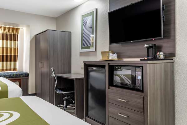 Suite - Quality Inn & Suites Longview - I-20, Exit 596