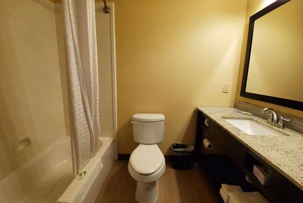  - Days Inn & Suites Florence