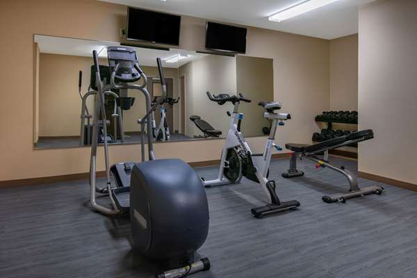 Fitness/ Exercise Room - Days Inn & Suites Florence