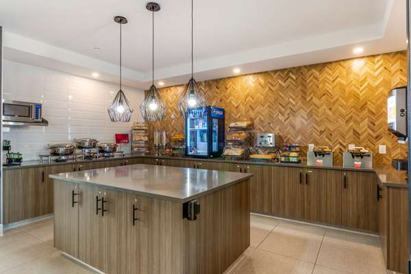 Amenities - Best Western Plus Hotel Dauphin