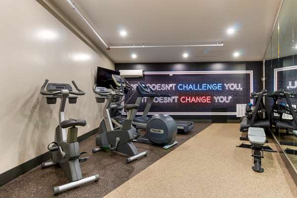 Fitness/ Exercise Room - Best Western Plus Hotel Dauphin