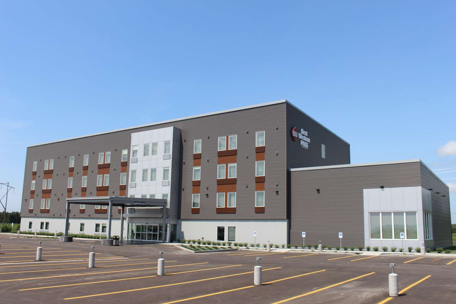 Best Western Plus Hotel Dauphin, MB See Discounts